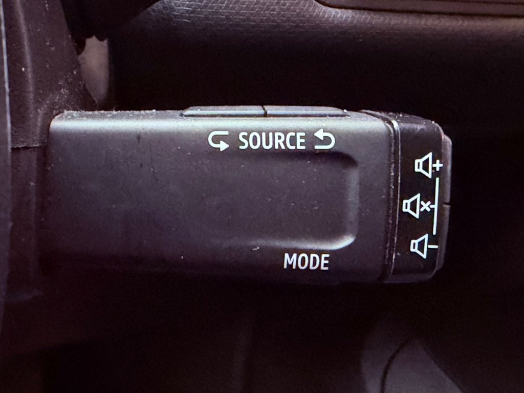 Used Renault Clio 2020 for sale - 77302509: Photo 48