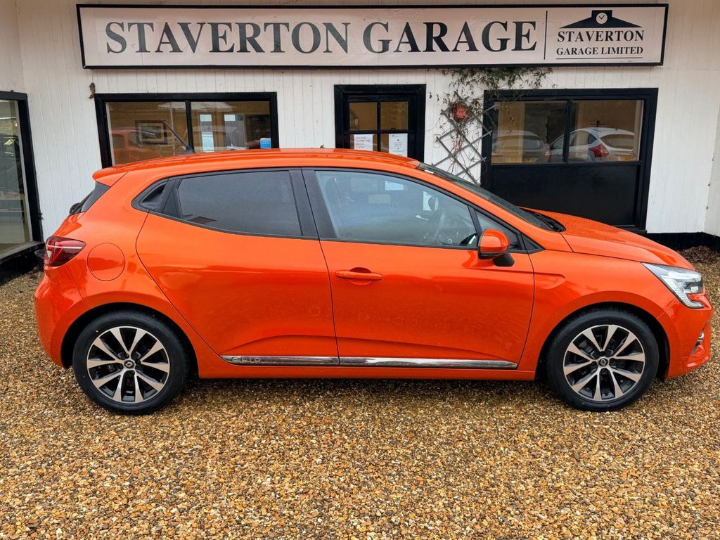 Used Renault Clio 2020 for sale - 77302509: Photo 5