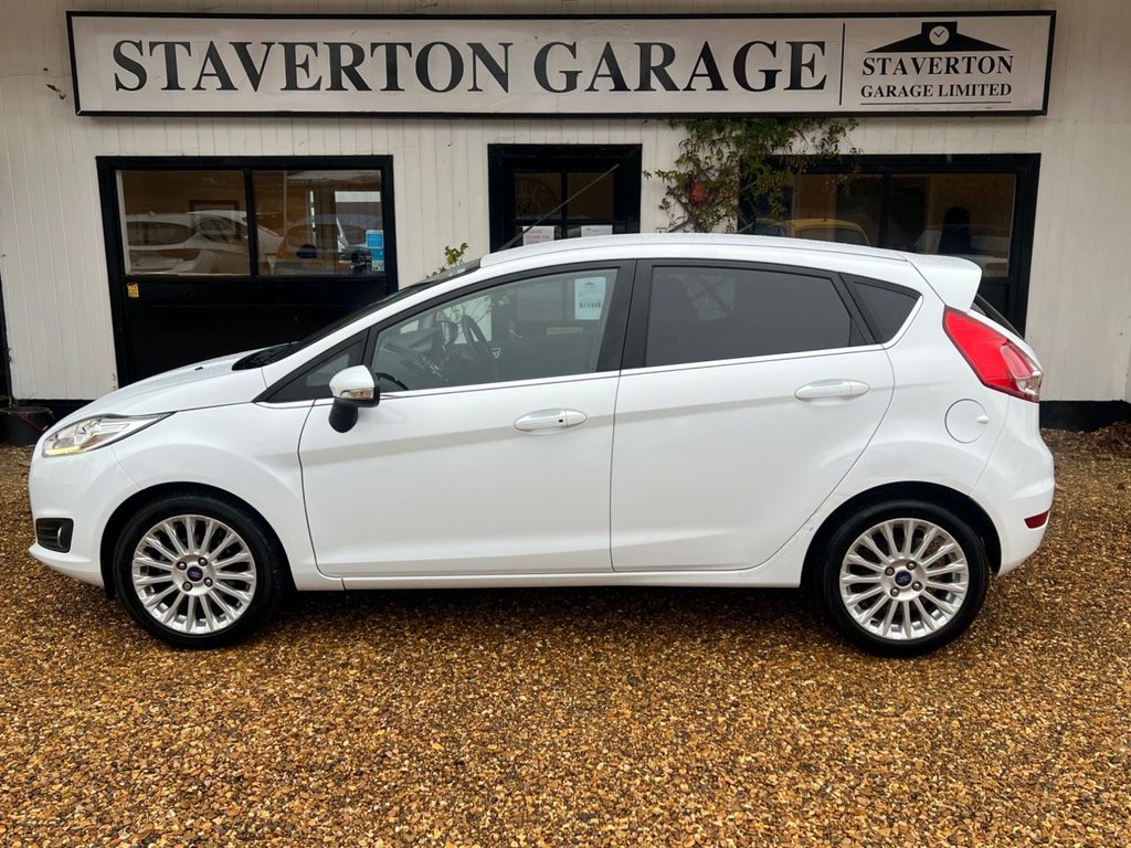 Used Ford Fiesta 2015 for sale - 76406889: Photo 15
