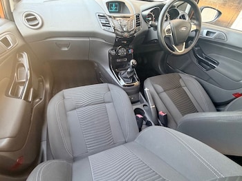 Used Ford Fiesta 2015 for sale - 79032271: Photo