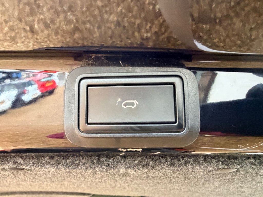 Used Volkswagen Transporter 2018 for sale - 76745065: Photo 33