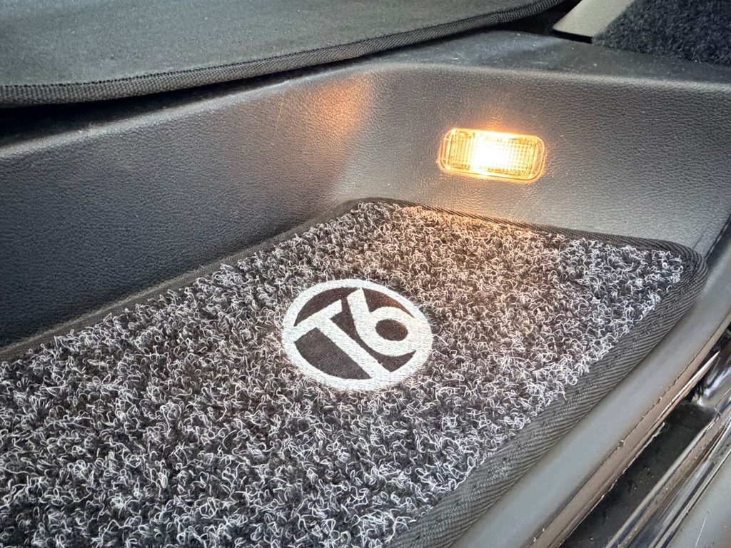 Used Volkswagen Transporter 2018 for sale - 76745065: Photo 36