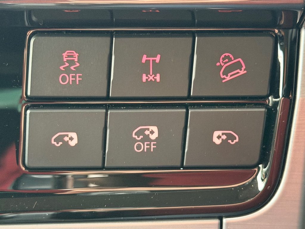 Used Volkswagen Transporter 2018 for sale - 76745065: Photo 48