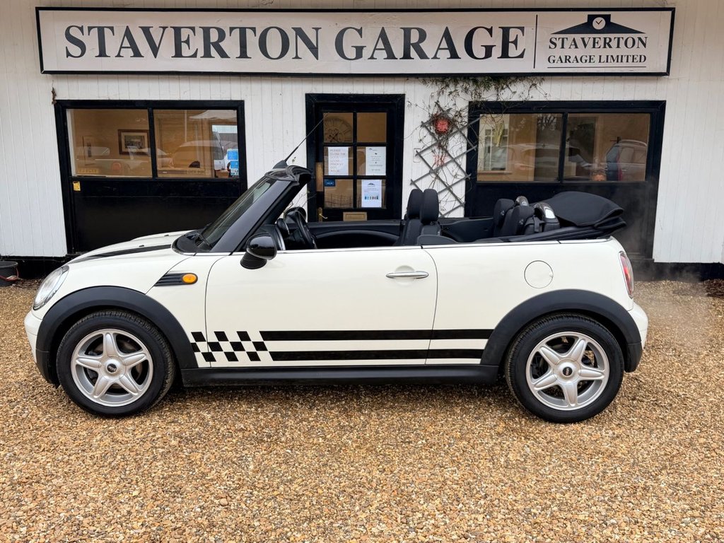 Used MINI Convertible 2009 for sale - 77785986: Photo 15