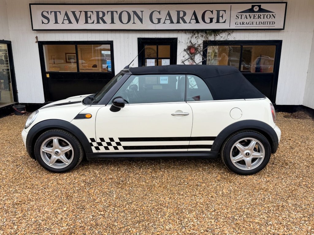 Used MINI Convertible 2009 for sale - 77785986: Photo 16