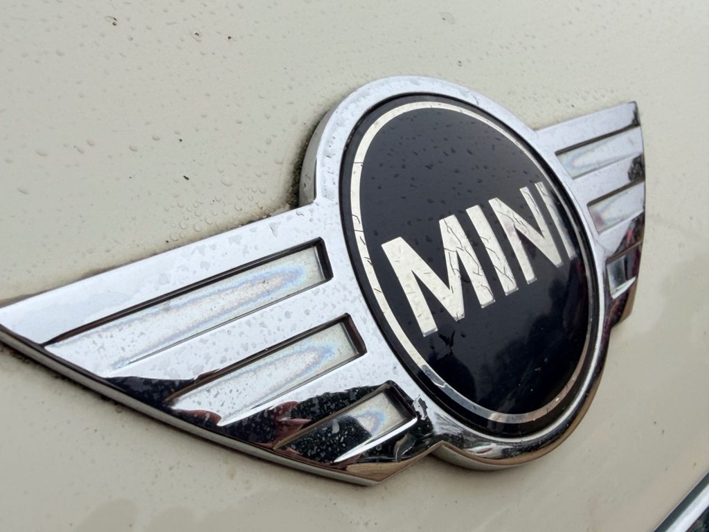 Used MINI Convertible 2009 for sale - 77785986: Photo 21