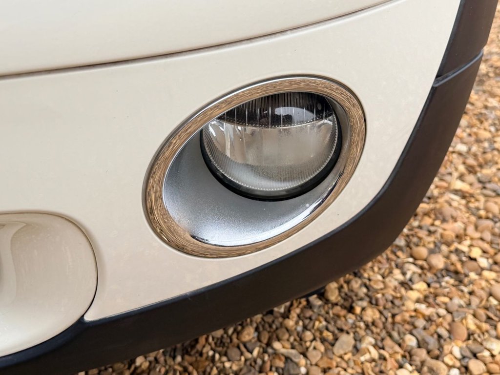 Used MINI Convertible 2009 for sale - 77785986: Photo 23