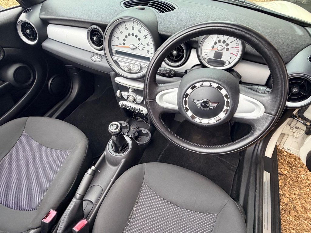 Used MINI Convertible 2009 for sale - 77785986: Photo 29