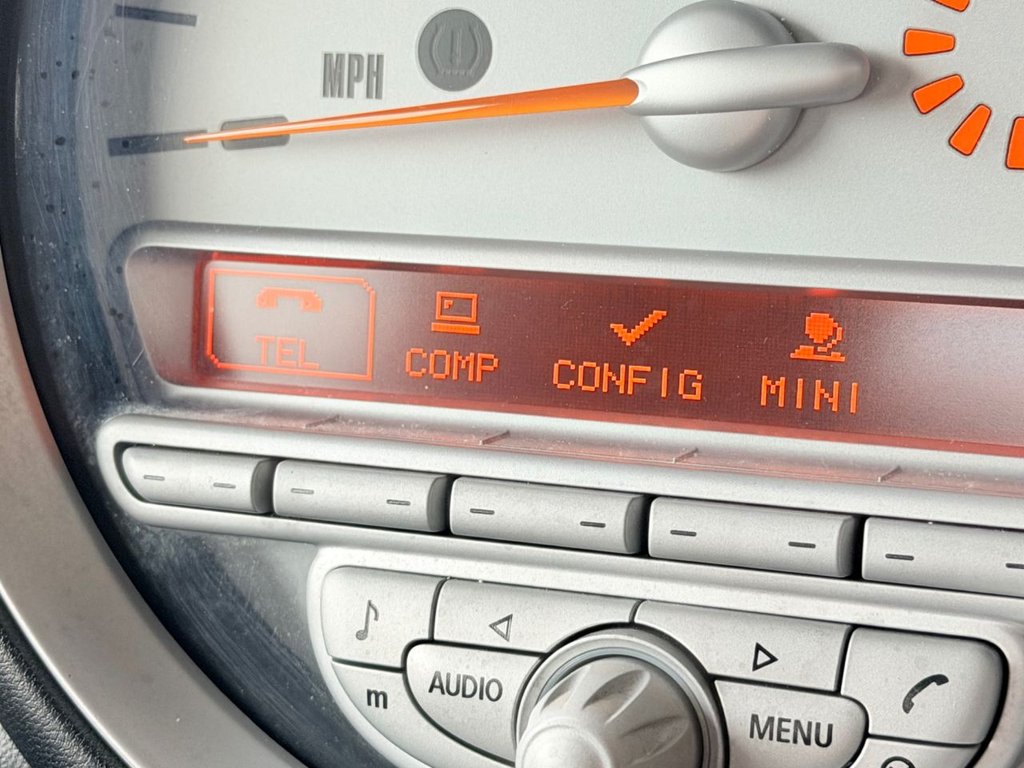 Used MINI Convertible 2009 for sale - 77785986: Photo 33