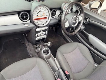 Used MINI Convertible 2009 for sale - 77785986: Photo