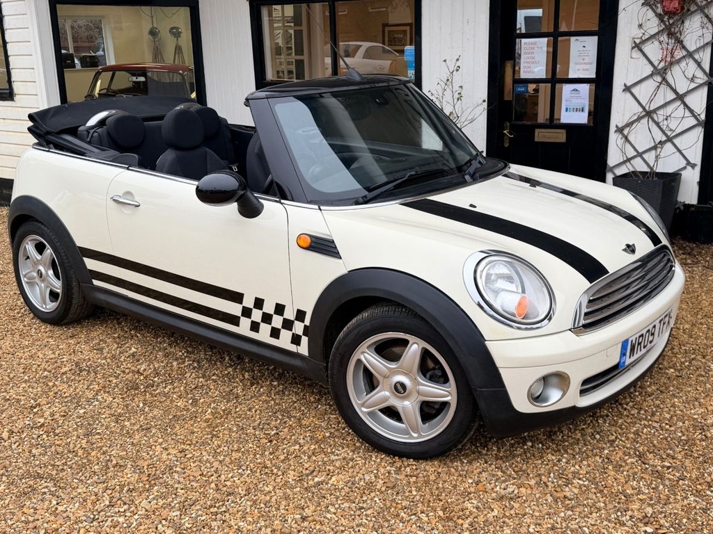 Used MINI Convertible 2009 for sale - 77785986: Photo 4