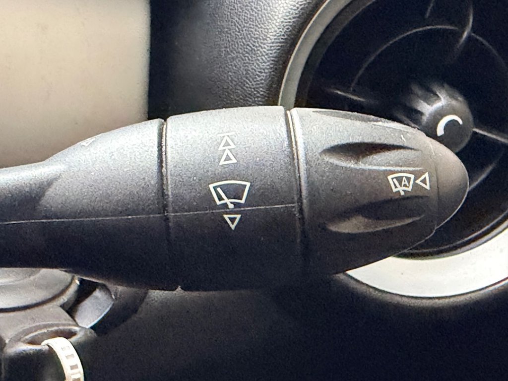 Used MINI Convertible 2009 for sale - 77785986: Photo 46