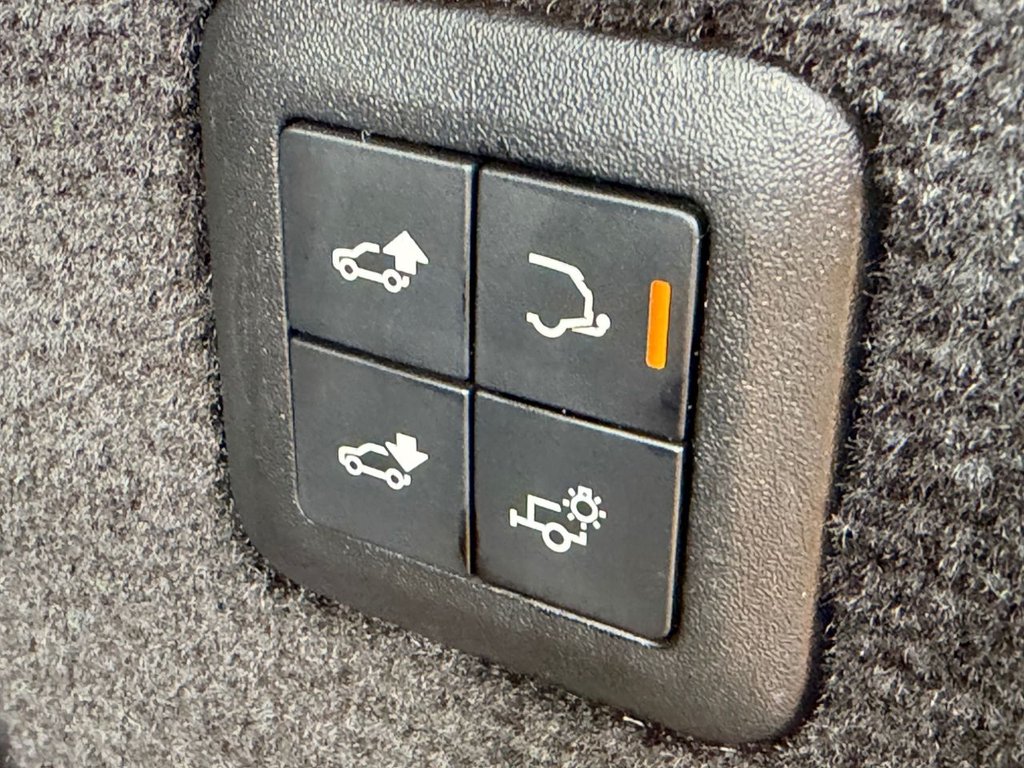 Used Land Rover Range Rover Sport 2018 for sale - 77841346: Photo 31