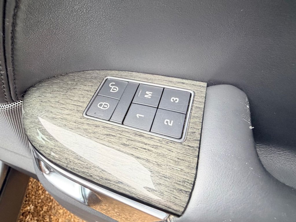 Used Land Rover Range Rover Sport 2018 for sale - 77841346: Photo 43