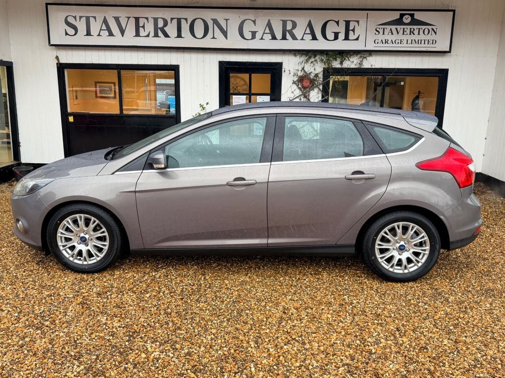 Used Ford Focus 2011 for sale - 77302378: Photo 15