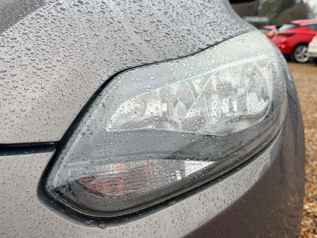 Used Ford Focus 2011 for sale - 77302378: Photo 22