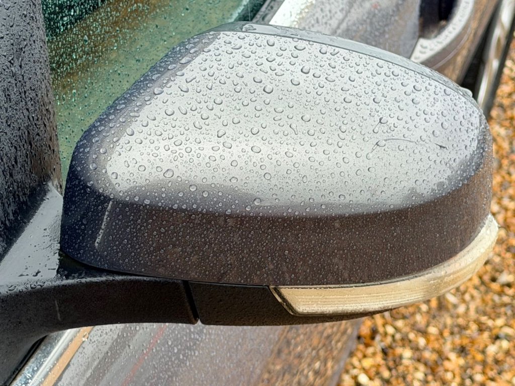 Used Ford Focus 2011 for sale - 77302378: Photo 24