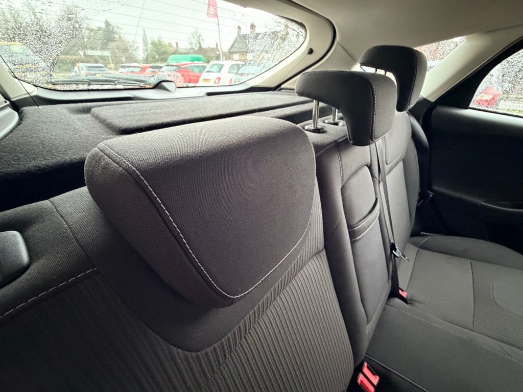 Used Ford Focus 2011 for sale - 77302378: Photo 28