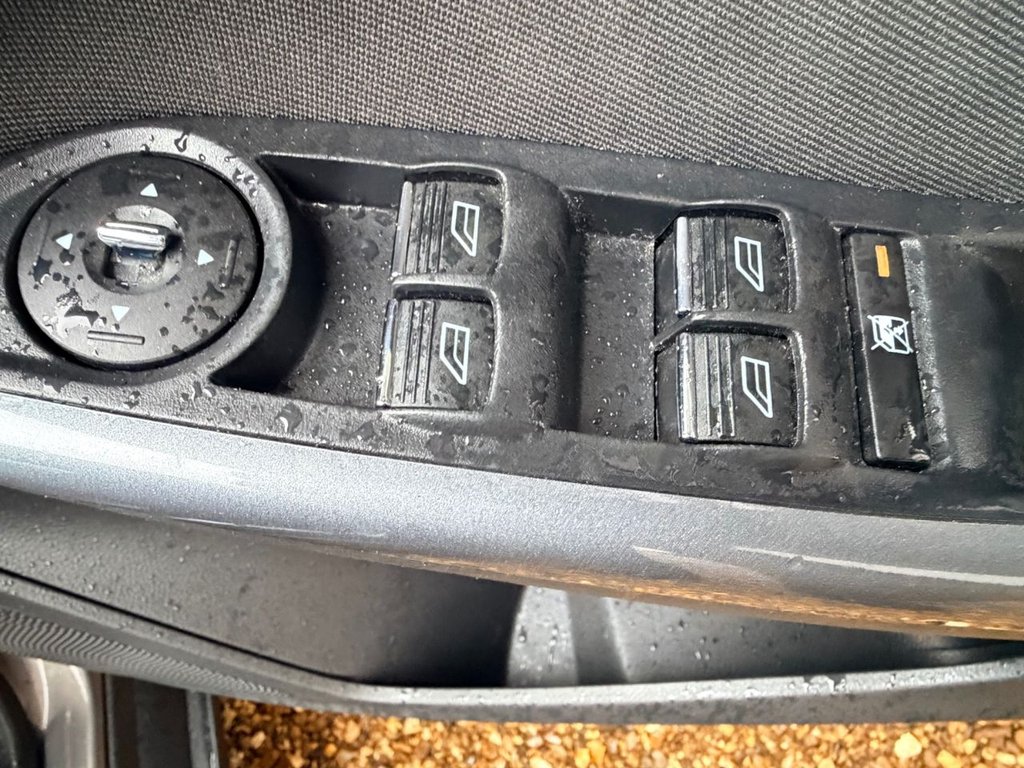 Used Ford Focus 2011 for sale - 77302378: Photo 35