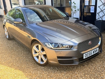 Used Jaguar XE 2017 for sale - 78753978: Photo
