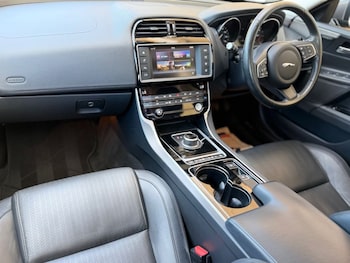 Used Jaguar XE 2017 for sale - 78753978: Photo
