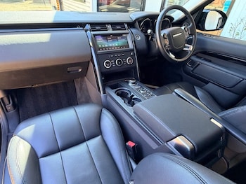 Used Land Rover Discovery 2019 for sale - 78372821: Photo