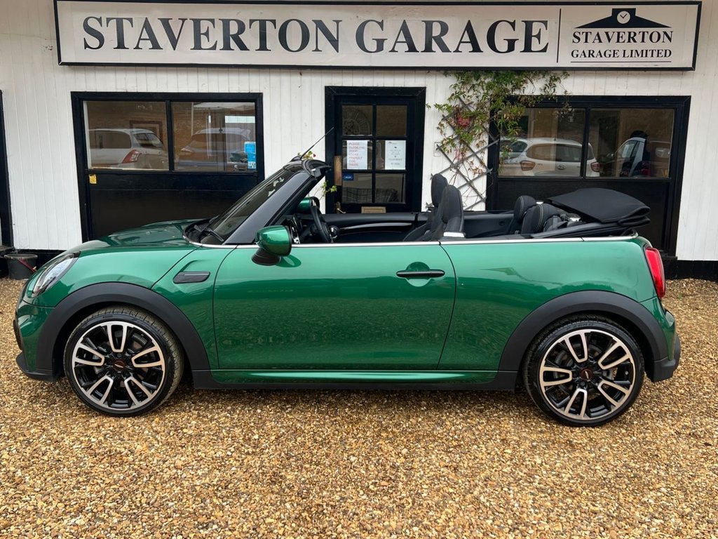 Used MINI Convertible 2024 for sale - 76111938: Photo 16