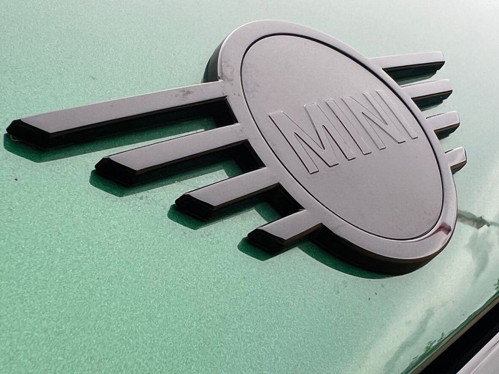 Used MINI Convertible 2024 for sale - 76111938: Photo 21