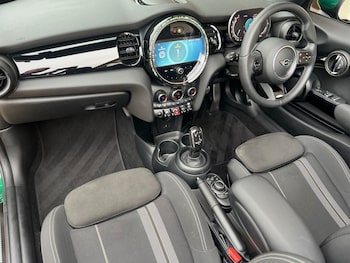 Used MINI Convertible 2024 for sale - 76111938: Photo 3