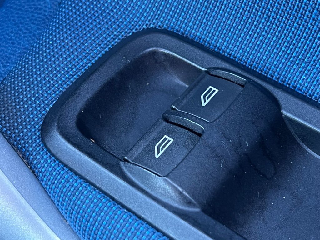 Used Ford Fiesta 2010 for sale - 76185633: Photo 39