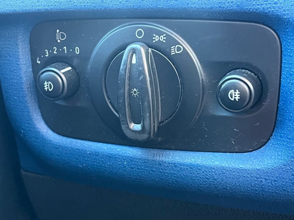 Used Ford Fiesta 2010 for sale - 76185633: Photo 41