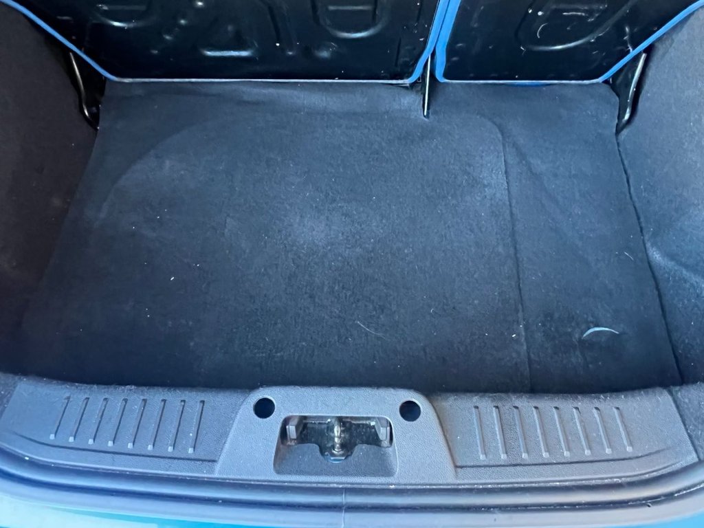 Used Ford Fiesta 2010 for sale - 76185633: Photo 42