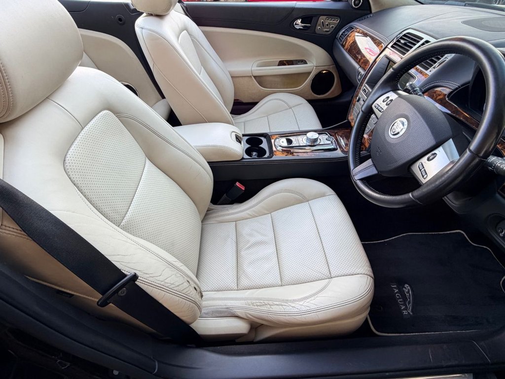 Used Jaguar XK 2010 for sale - 76617537: Photo 24