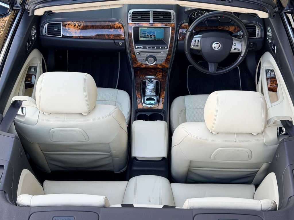 Used Jaguar XK 2010 for sale - 76617537: Photo 26