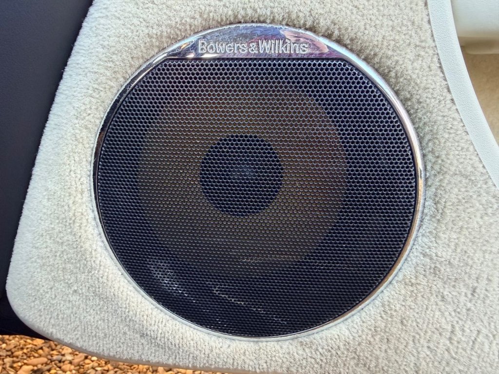 Used Jaguar XK 2010 for sale - 76617537: Photo 30