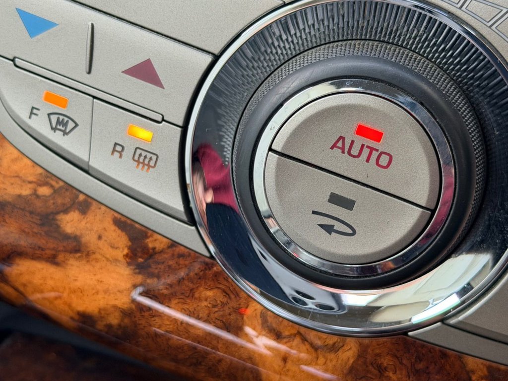 Used Jaguar XK 2010 for sale - 76617537: Photo 37