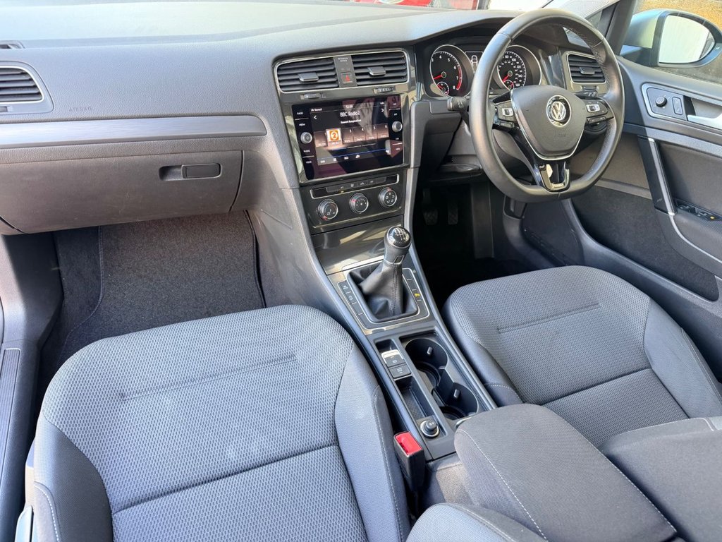 Used Volkswagen Golf 2017 for sale - 77891091: Photo 3