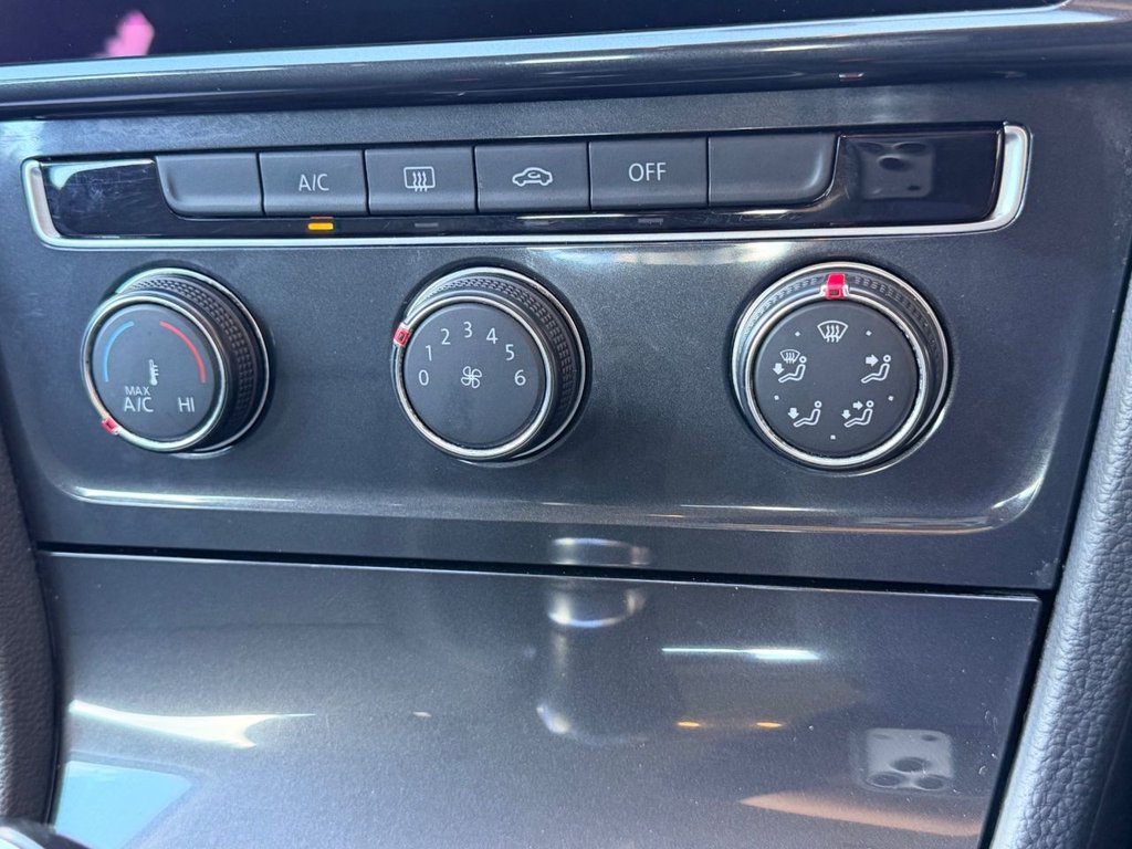 Used Volkswagen Golf 2017 for sale - 77891091: Photo 39