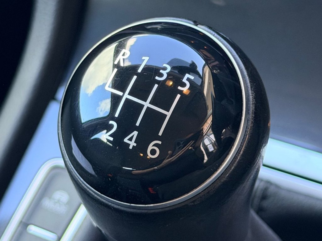 Used Volkswagen Golf 2017 for sale - 77891091: Photo 41