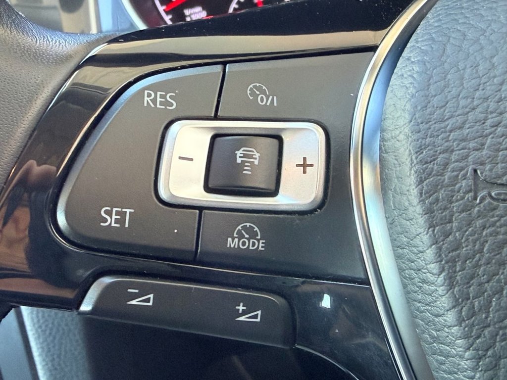 Used Volkswagen Golf 2017 for sale - 77891091: Photo 45