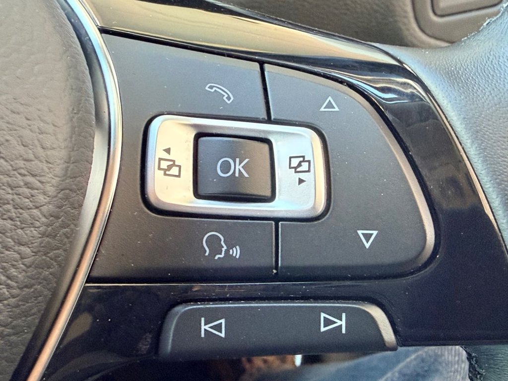 Used Volkswagen Golf 2017 for sale - 77891091: Photo 46