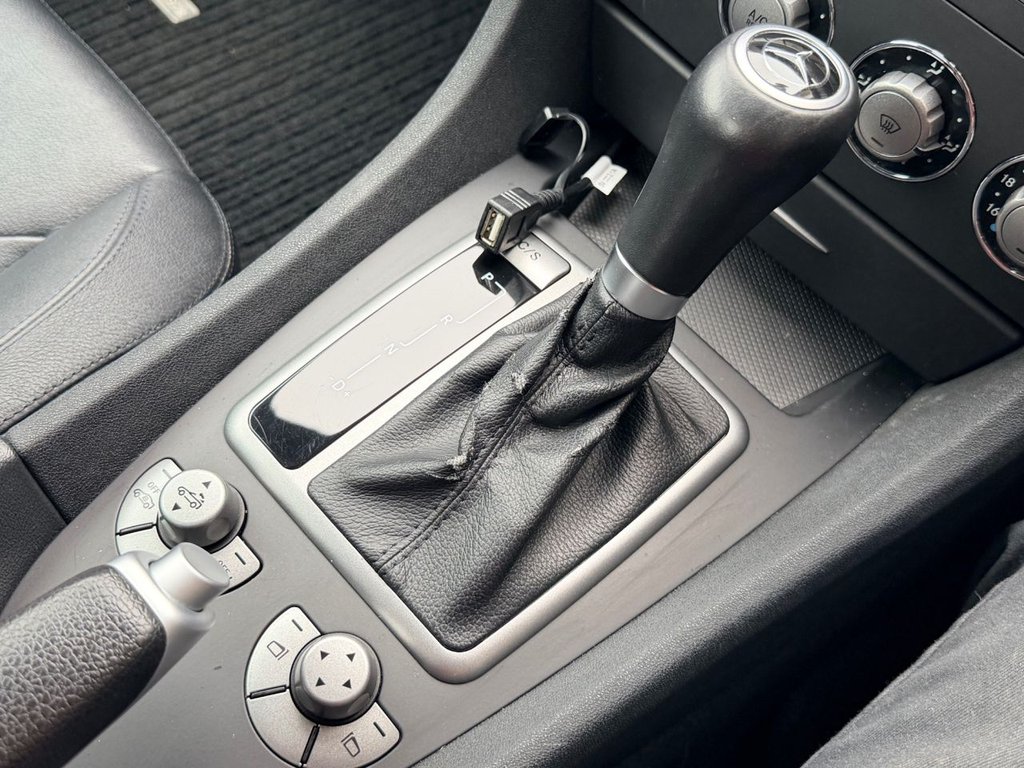 Used Mercedes-Benz SLK 2006 for sale - 77547599: Photo 41