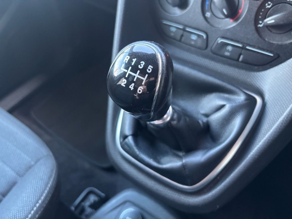 Used Ford Grand Tourneo Connect 2017 for sale - 76725114: Photo 37