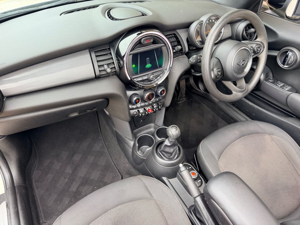 Used MINI Convertible 2019 for sale - 78102829: Photo 3