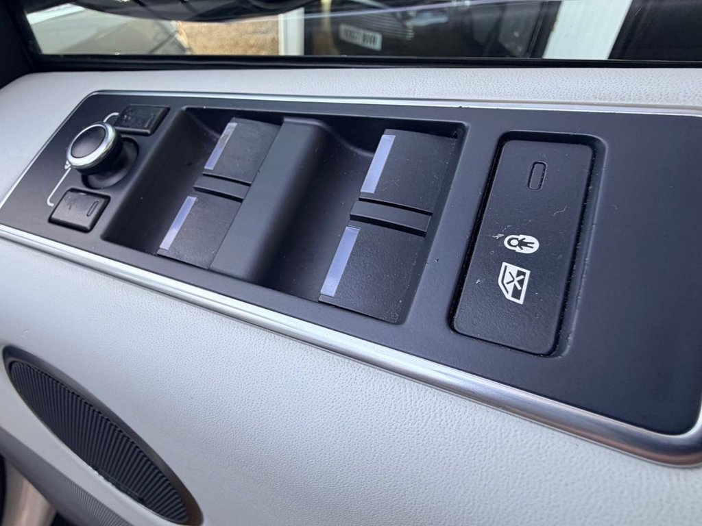 Used Land Rover Range Rover Sport 2015 for sale - 78008799: Photo 37