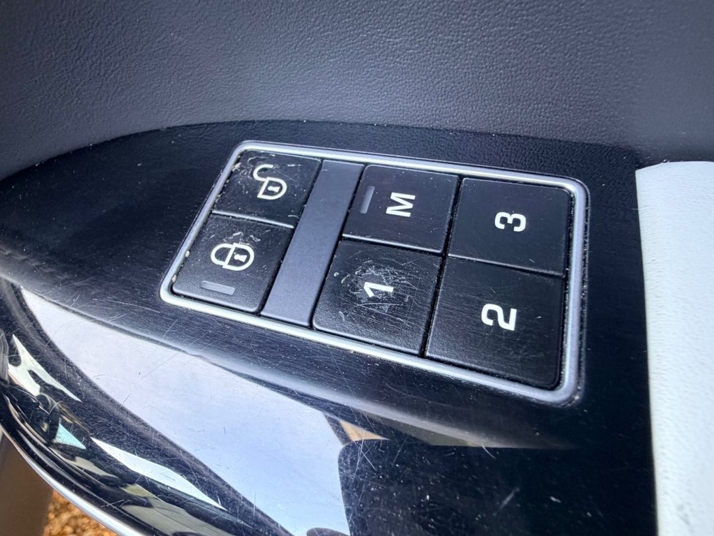 Used Land Rover Range Rover Sport 2015 for sale - 78008799: Photo 38