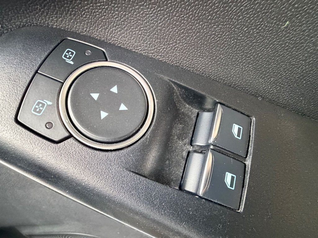 Used Ford Fiesta 2018 for sale - 77027310: Photo 32