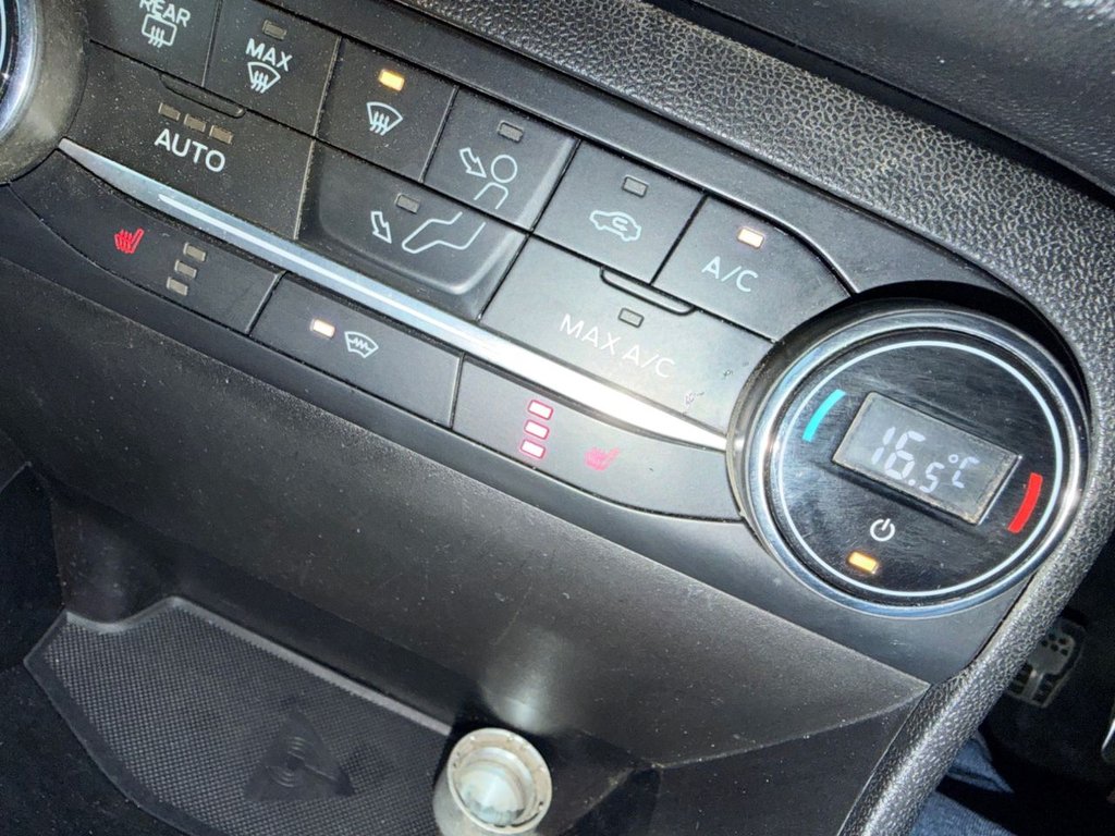 Used Ford Fiesta 2018 for sale - 77027310: Photo 40