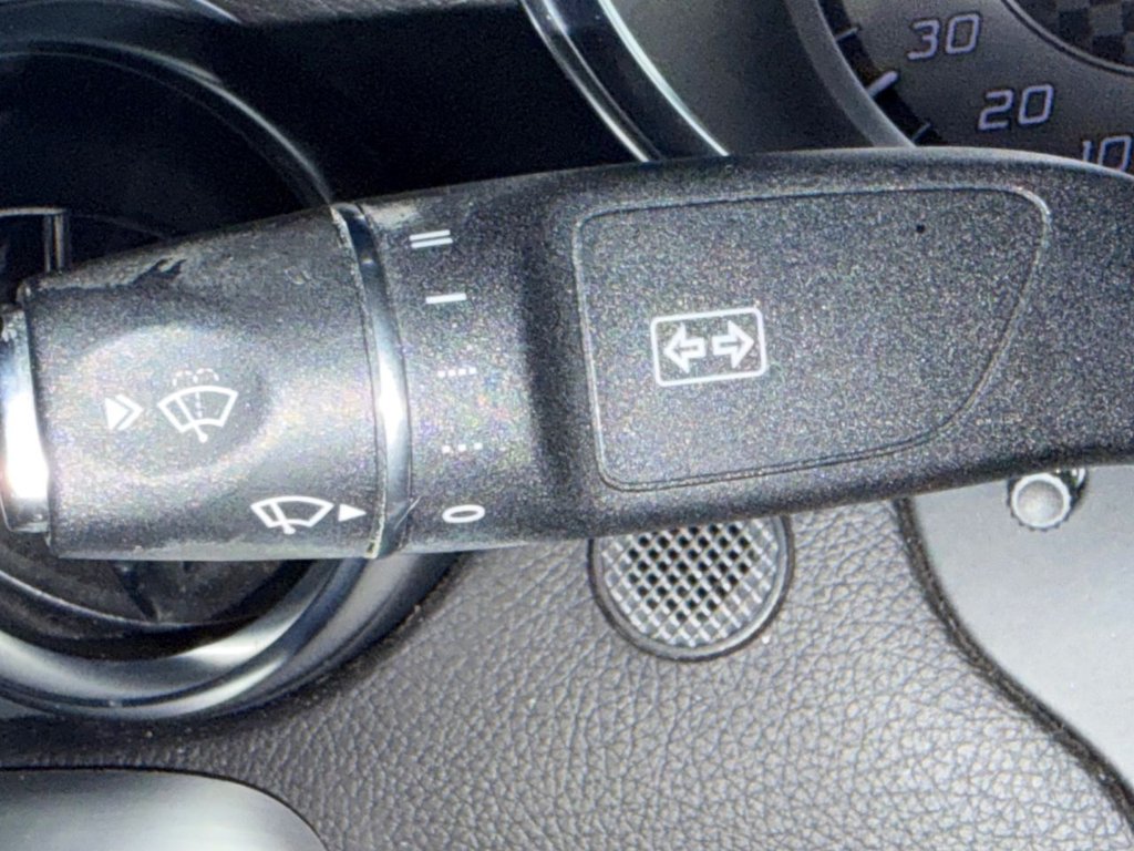 Used Mercedes-Benz SLK 2014 for sale - 77452105: Photo 44