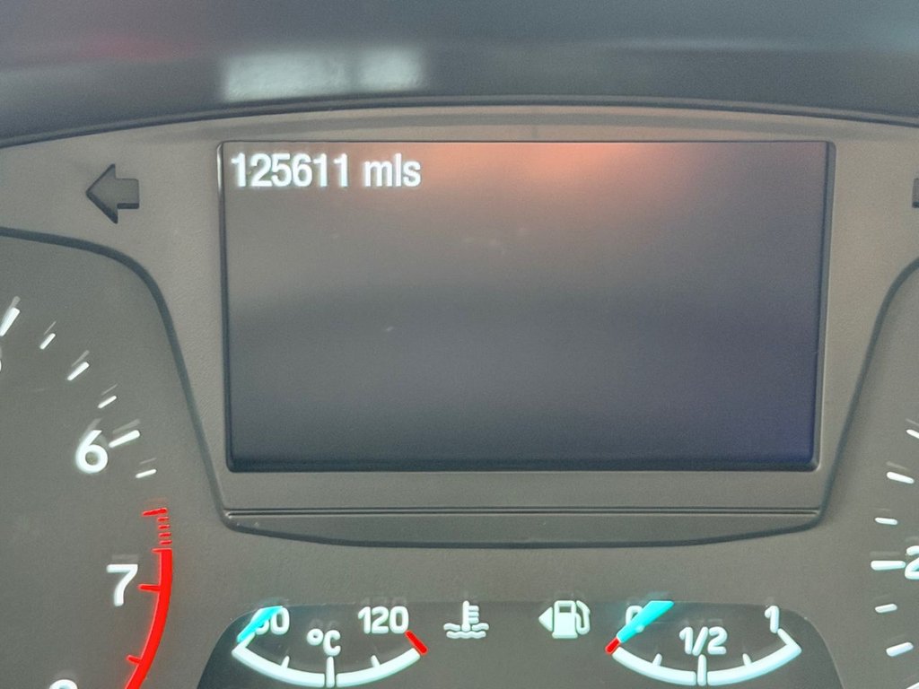 Used Ford Fiesta 2017 for sale - 77594228: Photo 2